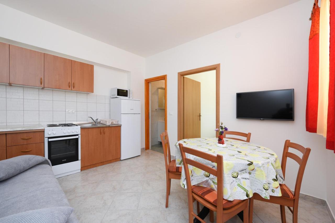 Apartments Sime เพทรอซาเน ภายนอก รูปภาพ