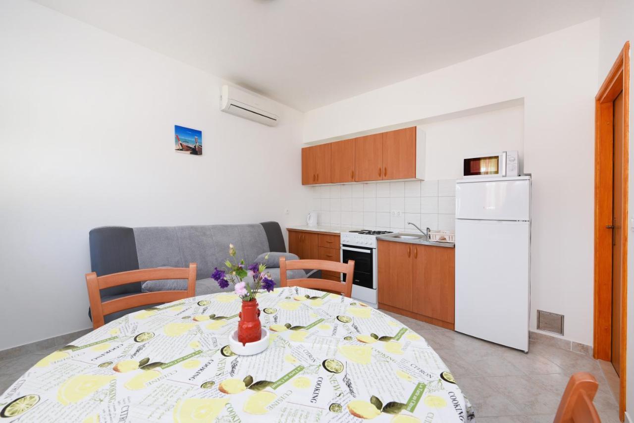 Apartments Sime เพทรอซาเน ภายนอก รูปภาพ