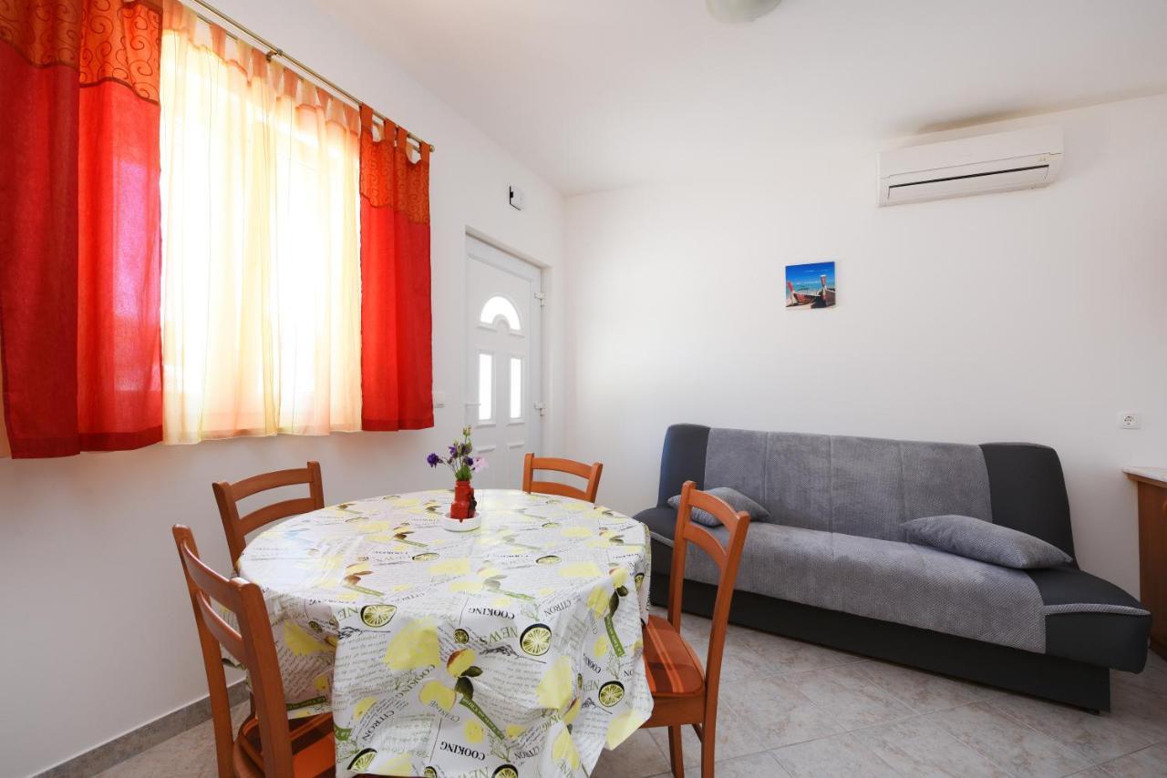 Apartments Sime เพทรอซาเน ภายนอก รูปภาพ