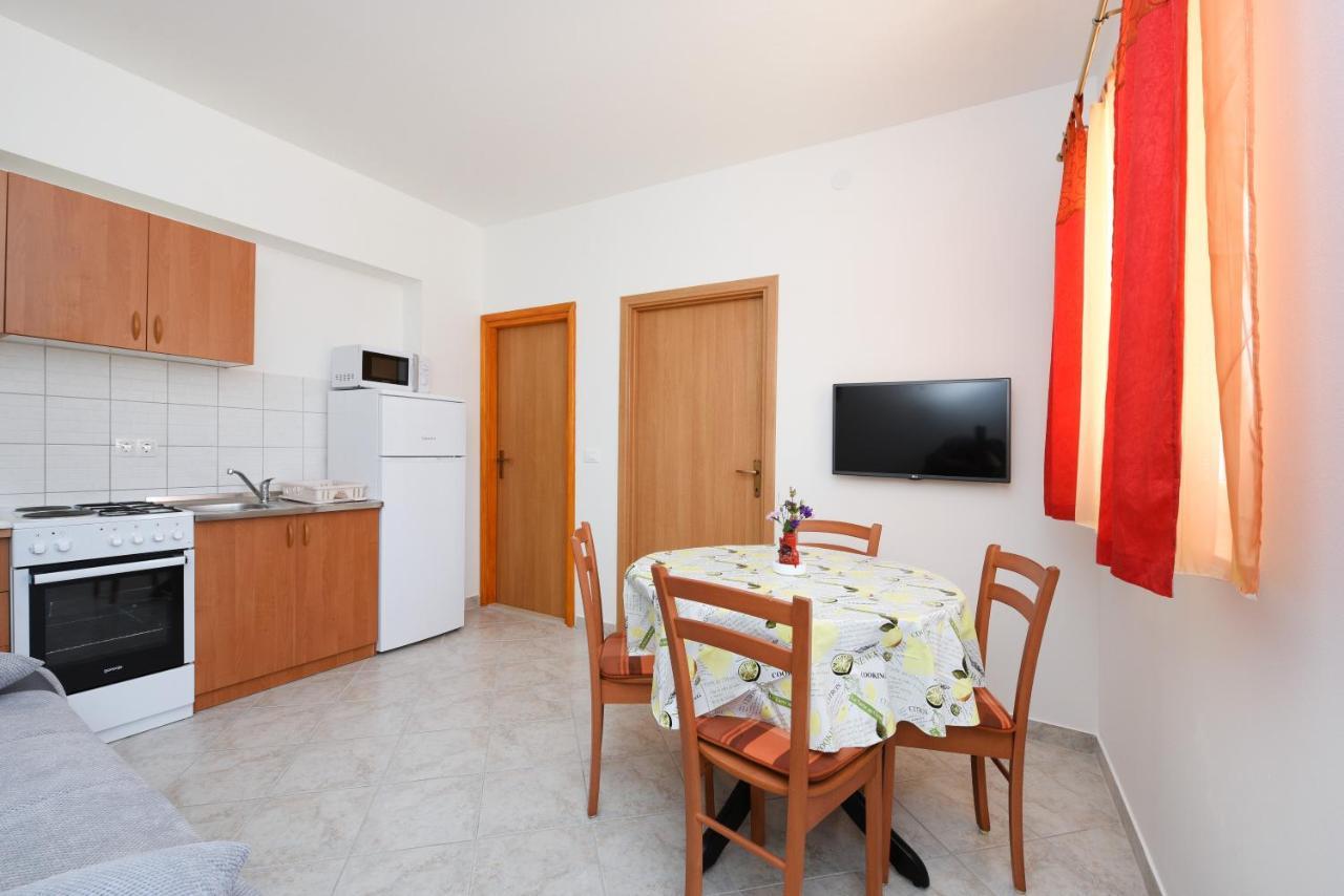 Apartments Sime เพทรอซาเน ภายนอก รูปภาพ