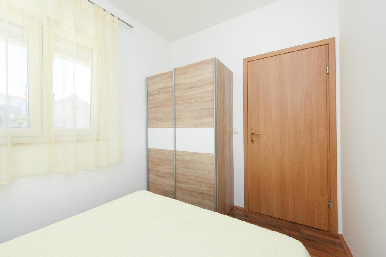 Apartments Sime เพทรอซาเน ภายนอก รูปภาพ